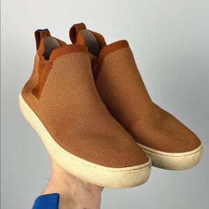 Rothy's women's chelsea size 7.5 camel colored ankle boot